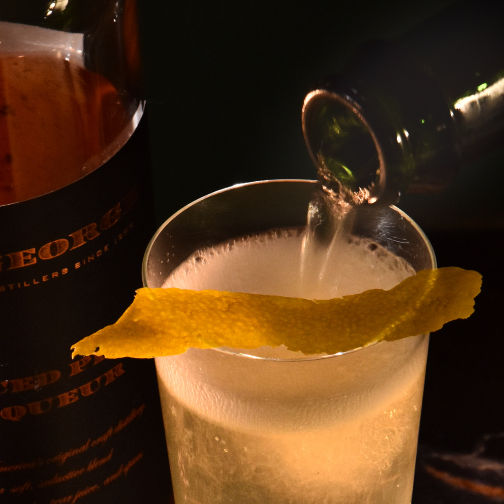 the williams1.1 honey pot craft cocktails pgh